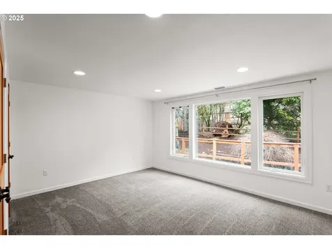 4824 SW Shattuck Road Portland OR 97221