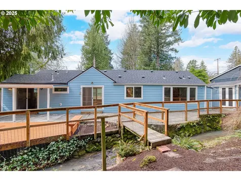 4824 SW Shattuck Road Portland OR 97221