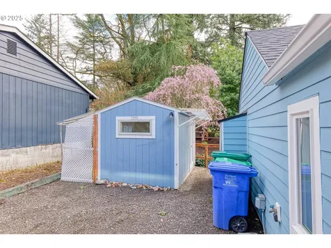 4824 SW Shattuck Road Portland OR 97221