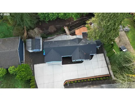 4824 SW Shattuck Road Portland OR 97221