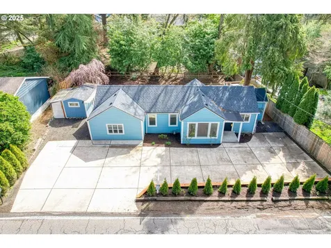 4824 SW Shattuck Road Portland OR 97221