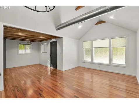 4824 SW Shattuck Road Portland OR 97221