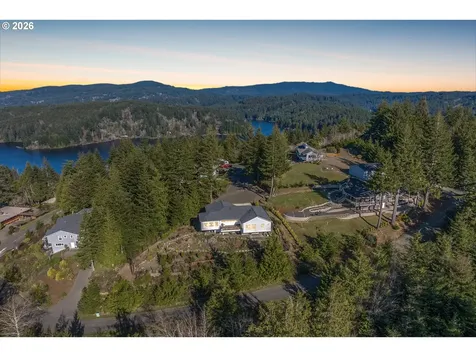 88620 Ocean View Lane Florence OR 97439