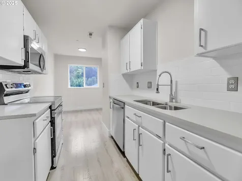 6722 N Richmond Avenue Portland OR 97203