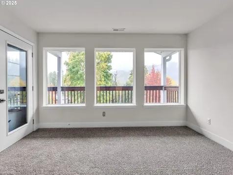 6722 N Richmond Avenue Portland OR 97203