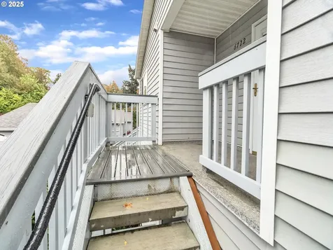 6722 N Richmond Avenue Portland OR 97203