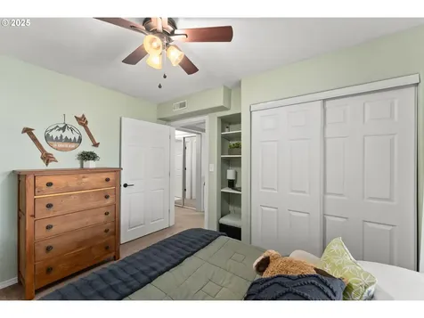 2104 NW Calkins Avenue Roseburg OR 97471
