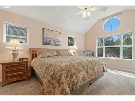 425 NE Roth Street Portland OR 97211