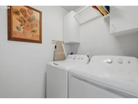 425 NE Roth Street Portland OR 97211