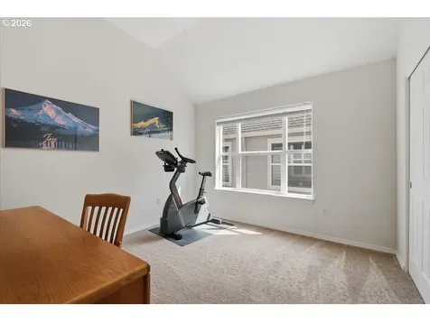 425 NE Roth Street Portland OR 97211