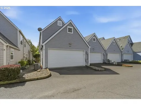 425 NE Roth Street Portland OR 97211