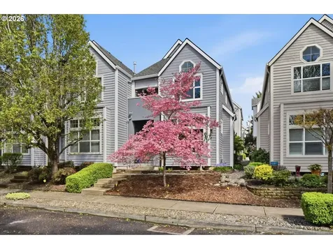 425 NE Roth Street Portland OR 97211
