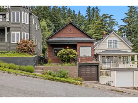 225 SW Bancroft Street Portland OR 97239
