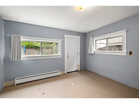 225 SW Bancroft Street Portland OR 97239