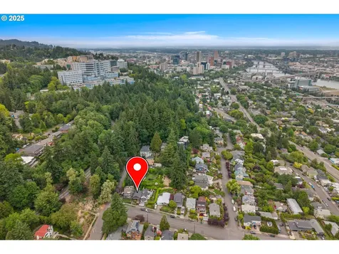 225 SW Bancroft Street Portland OR 97239