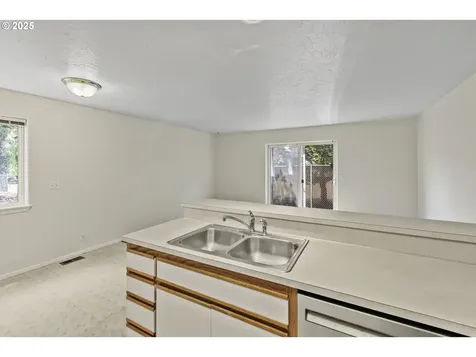 3617 Westleigh Street Eugene OR 97405