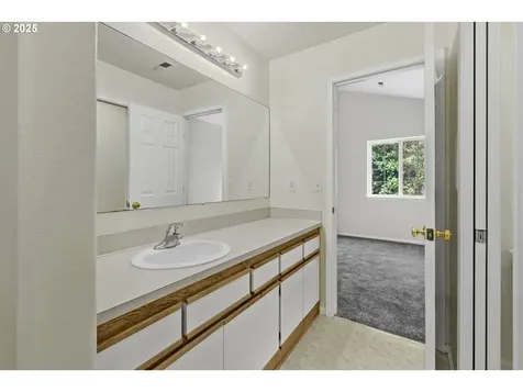 3617 Westleigh Street Eugene OR 97405