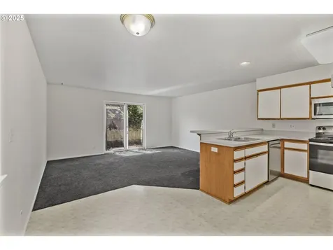 3617 Westleigh Street Eugene OR 97405