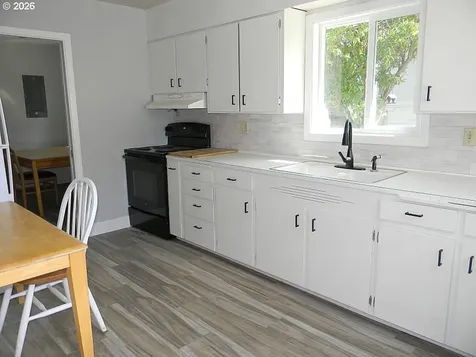 214 E 13th Street The Dalles OR 97058