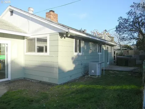 214 E 13th Street The Dalles OR 97058