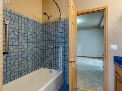 7709 SW Thornton Drive Wilsonville OR 97070
