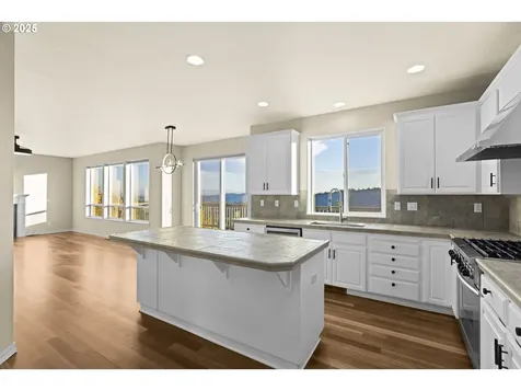 11018 SE Lenore Street Happy Valley OR 97086