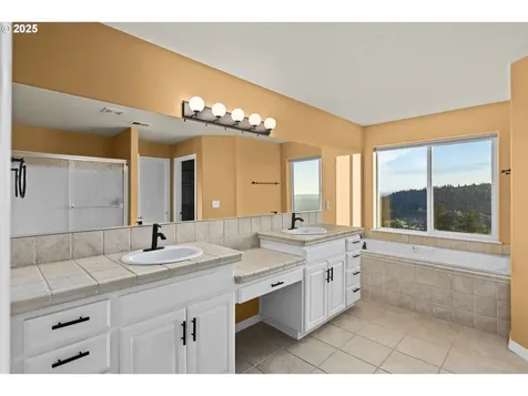 11018 SE Lenore Street Happy Valley OR 97086