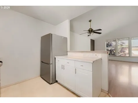 15711 NE Beech Street Portland OR 97230