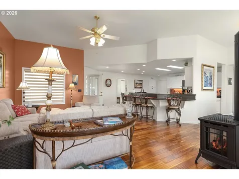 402 Martha Drive Winchester OR 97495