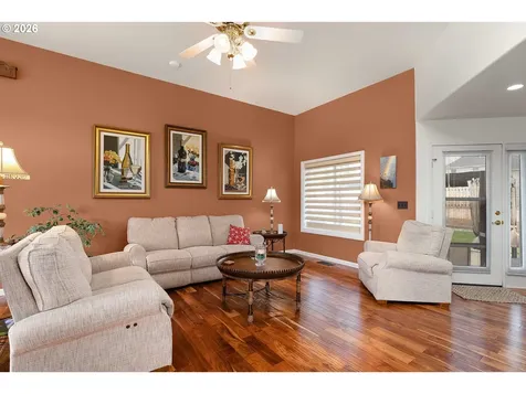 402 Martha Drive Winchester OR 97495