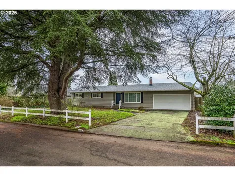 2074 Monterey Lane Eugene OR 97401