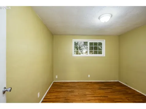 2074 Monterey Lane Eugene OR 97401