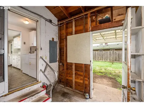 2074 Monterey Lane Eugene OR 97401