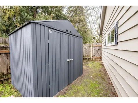 2074 Monterey Lane Eugene OR 97401