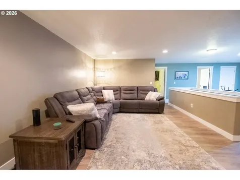 786 North View Drive Winchester OR 97495