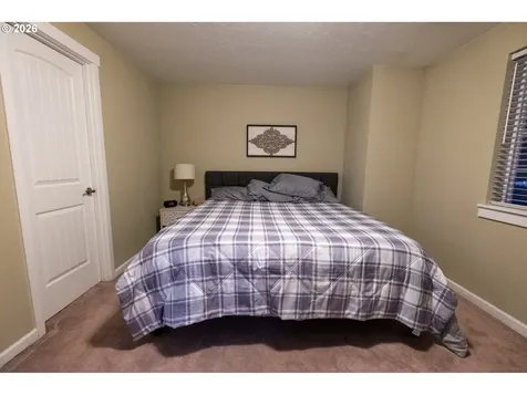 786 North View Drive Winchester OR 97495