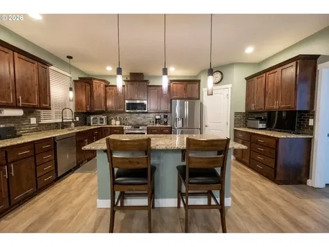 786 North View Drive Winchester OR 97495