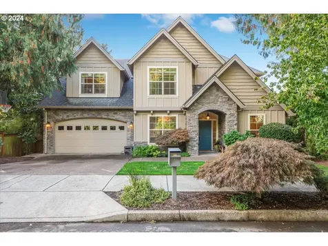 8311 SW 42nd Avenue Portland OR 97219