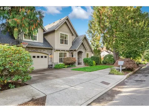 8311 SW 42nd Avenue Portland OR 97219