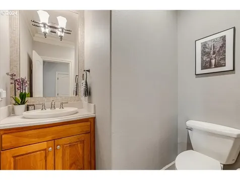 8311 SW 42nd Avenue Portland OR 97219