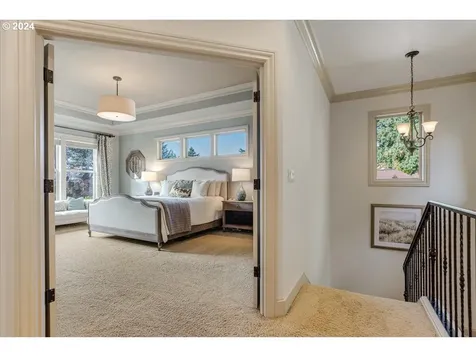 8311 SW 42nd Avenue Portland OR 97219