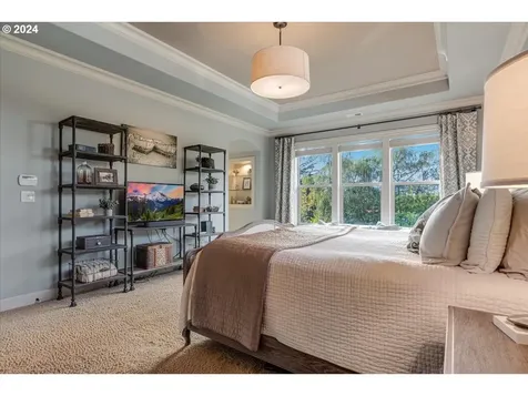 8311 SW 42nd Avenue Portland OR 97219