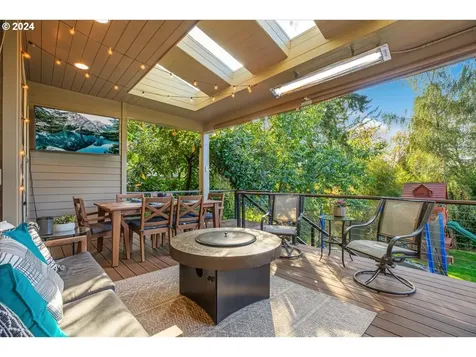 8311 SW 42nd Avenue Portland OR 97219