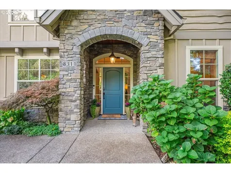 8311 SW 42nd Avenue Portland OR 97219