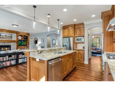8311 SW 42nd Avenue Portland OR 97219