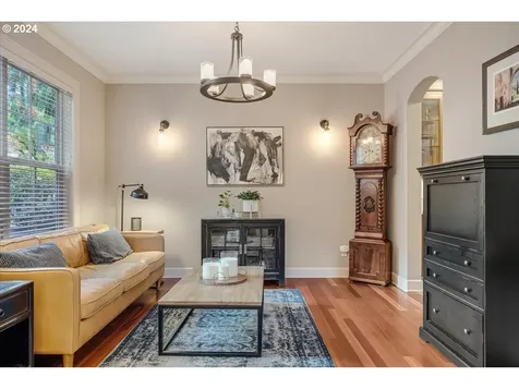 8311 SW 42nd Avenue Portland OR 97219
