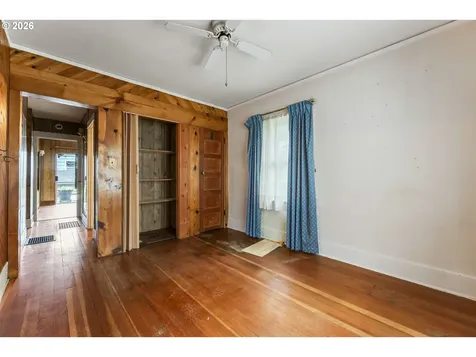 2605 NE Jarrett Street Portland OR 97211