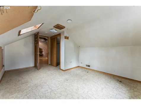 2605 NE Jarrett Street Portland OR 97211