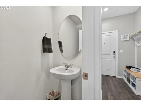 6306 NE 61st Avenue Vancouver WA 98661