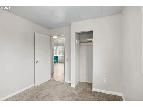 593 NW Sweetbrier Avenue Roseburg OR 97471